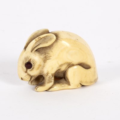 Lot 493 - A Japanese ivory netsuke, 18th/19th Century,...