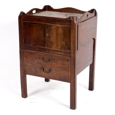 Lot 676 - A George III mahogany tray-top commode, with...