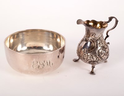 Lot 91 - A silver bowl, WM Ltd., Birmingham 1927,...