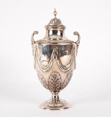 Lot 98 - A George III silver sugar vase, William Abdy,...