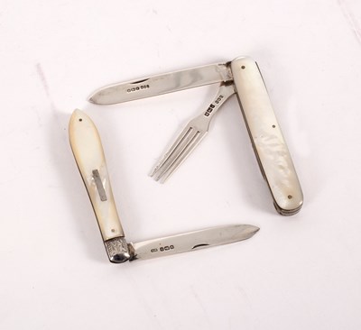 Lot 140 - A Victorian mother-of-pearl handled penknife,...