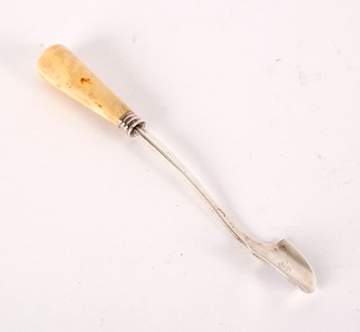 Lot 145 - A George III silver marrow scoop, WE, London...