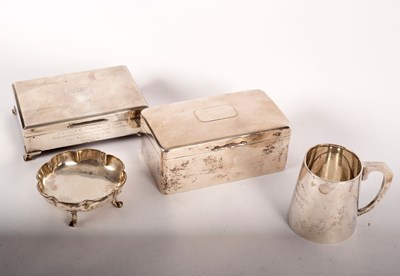 Lot 151 - Two silver cigarette boxes, a four-footed...