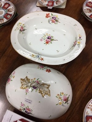 Lot 198 - A Derby porcelain warming dish with liner and...