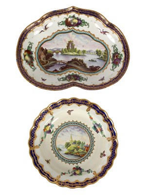 Lot 241 - A Worcester Lord Henry Thynne pattern...