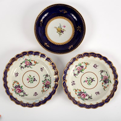 Lot 250 - A pair of Worcester lobed plates painted...