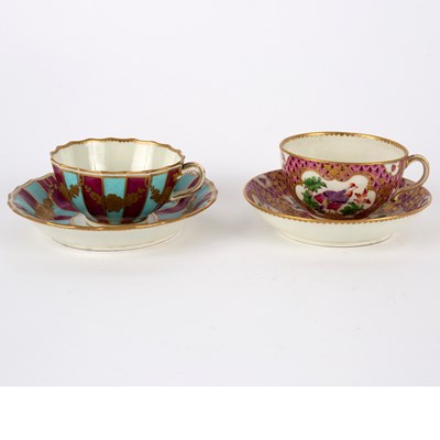 Lot 320 - A Worcester pink scale ground teacup and...