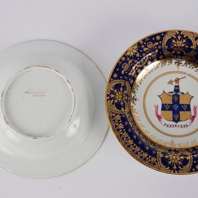 Lot 324 - A pair of Chamberlain's Worcester armorial...