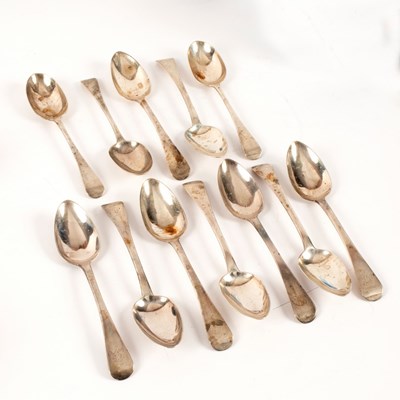 Lot 34 - Twelve Old English pattern silver tablespoons,...