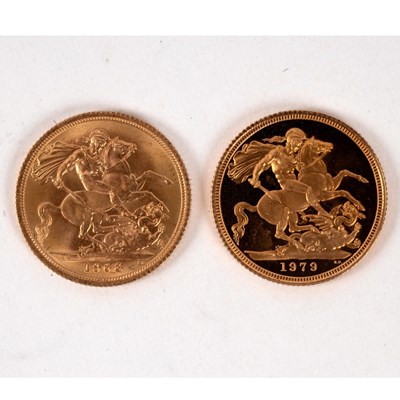 Lot 82 - Two Elizabeth II gold sovereigns, 1968 and 1979
