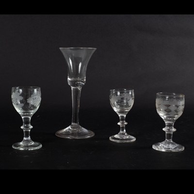 Lot 121 - An 18th Century drinking glass with...