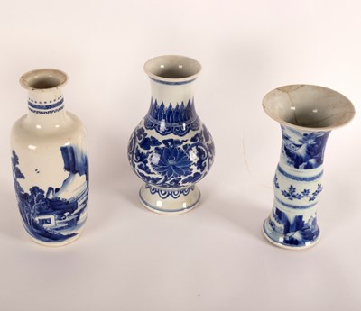 Lot 210 - A Chinese rouleau vase, Kangxi, decorated a...