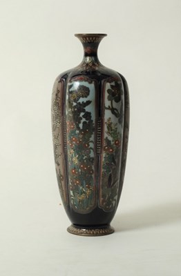 Lot 284 - A Japanese cloisonné vase, early 20th Century,...