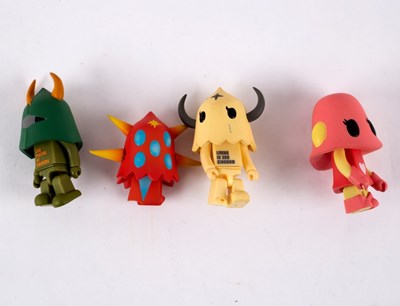 Lot 833 - A box containing assorted Kubrik Medicom Toy...