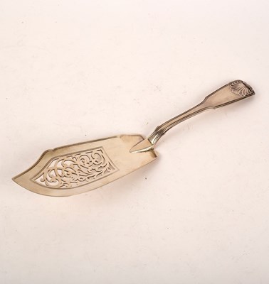 Lot 109 - A Victorian silver fish slice, fiddle, thread...