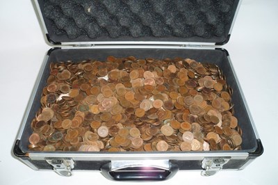 Lot 148 - Approximately 14kg of farthings