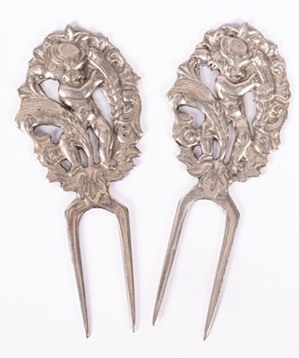 Lot 137 - A pair of sterling silver sweetcorn eaters