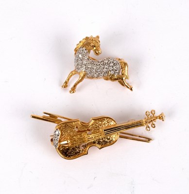 Lot 176 - A novelty diamond set horse brooch, L P Co.,...