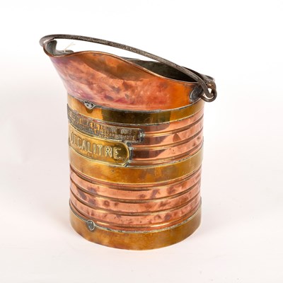 Lot 335 - A French copper Decalitre bucket, 53cm high