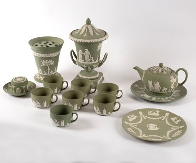 Lot 971 - A group of Wedgwood green jasperware items to...