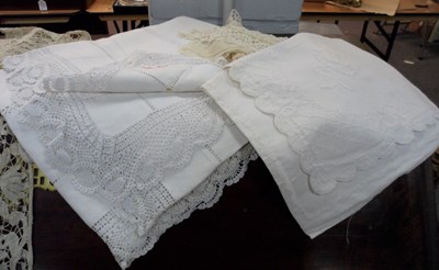 Lot 1032 - Sundry lace