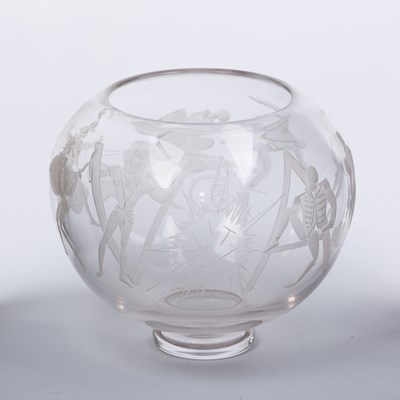 Lot 167 - An Alison Geissler (1907-2011) globular vase,...