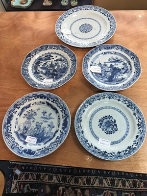 Lot 179 - A late 18th Century Chinese blue and white...