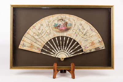 Lot 318 - A Regency fan with painted oval vignette of a...