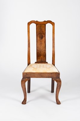 Lot 512 - A 17th Century Dutch walnut single chair with...