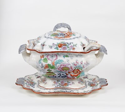 Lot 578 - An Ashworth ironstone soup tureen, cover,...