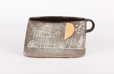 Lot 815 - John Maltby (1936-2020)/An oval stoneware...