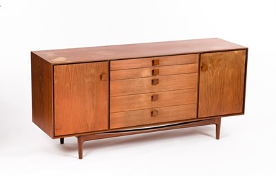 Lot 1000 - Ib Kofod-Larsen (1921-2003)/A G-Plan teak...