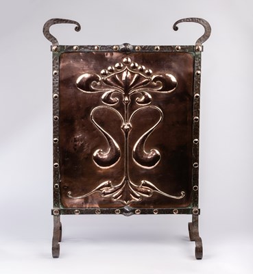 Lot 1001 - An Arts & Crafts copper firescreen/embossed a...