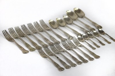 Lot 39 - A quantity of King's pattern silver flatware,...