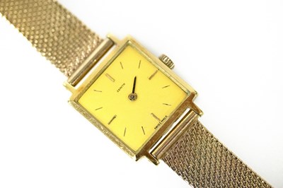 Lot 146 - A lady's Zenith 18ct gold wristwatch with a...