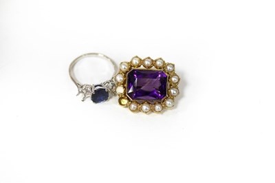 Lot 199 - A sapphire ring, formerly a three-stone but...