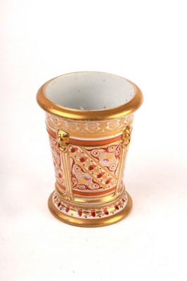 Lot 269 - An English porcelain cache pot and stand,...