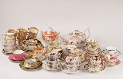 Lot 304 - A collection of English porcelain teawares,...