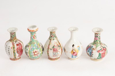 Lot 414 - Three Chinese vases Wu Shuang Pu, each...