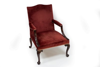 Lot 573 - A George III mahogany Gainsborough type...