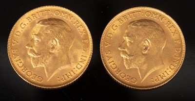 Lot 76 - Two George V gold half sovereigns, 1914 and 1915
