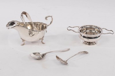 Lot 91 - A silver tea strainer and stand, Mappin & Webb,...