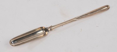 Lot 98 - A William IV silver shell pattern marrow scoop,...