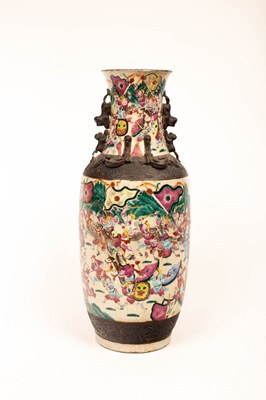 Lot 414 - A Chinese vase, early 20th Century, decorated...