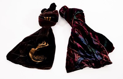 Lot 12 - A Beckford silk velvet scarf with abstract...