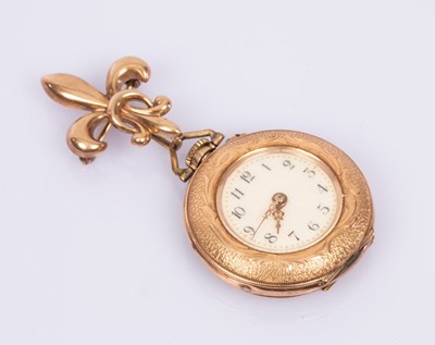Lot 107 - A Swiss 14k gold cased pocket watch, the cream...