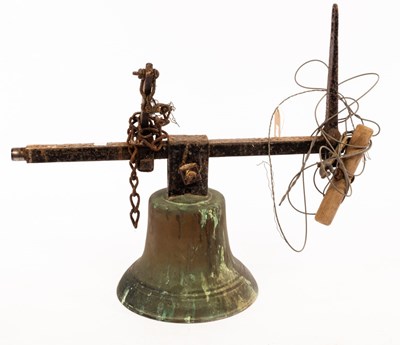 Lot 527 - A Victorian country house bell with iron...