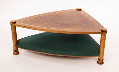 Lot 533 - An American black walnut and sycamore inlaid...