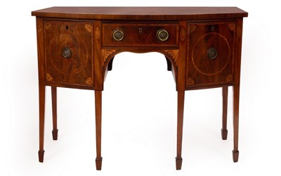 Lot 441 - A Scottish George III mahogany and crossbanded...