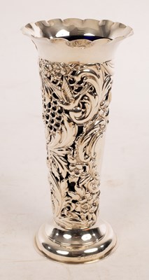 Lot 358 - A Victorian silver vase, William Gibson & John...